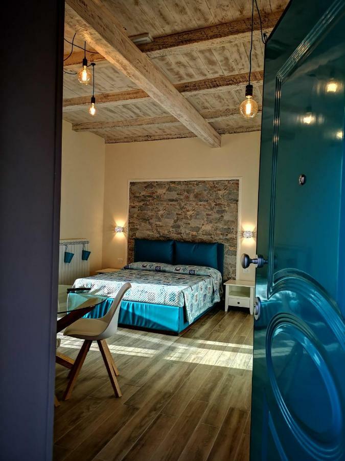 Hotel Residenza Maria Antonietta - 50 Metri Dal Mare Pizzo  Exterior foto